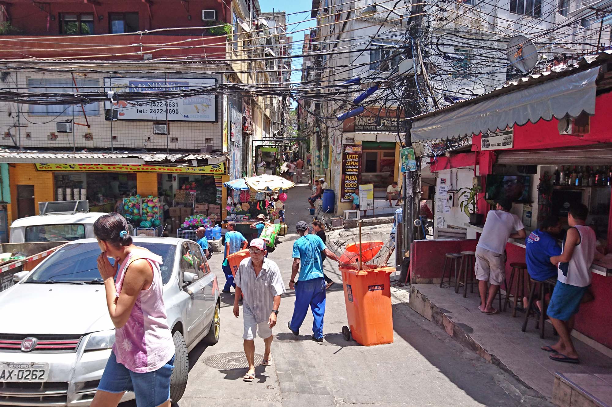 Gade i slumbyen Rocinha i Rio de Janeiro.