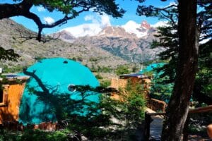 Patagonia Eco Domes ligger midt i naturen med udsigt til bjerget Fitz Roy.