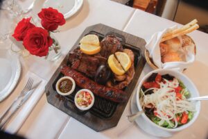 Klara fra Rasmussen Travel i dalen, der fører ind til Aconcagua. Det højeste bjerg på de amerikanske kontinenter.