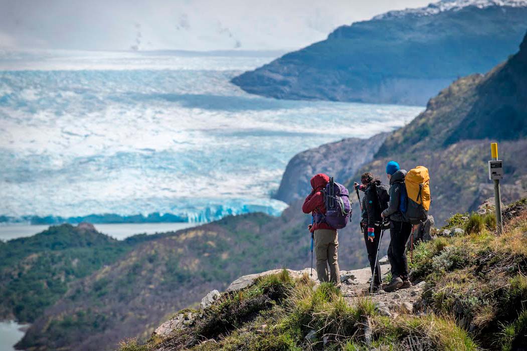 Chile Andesbjergene Torres del Paine MIrador Grey 01 Udsigtspunktet Grey.