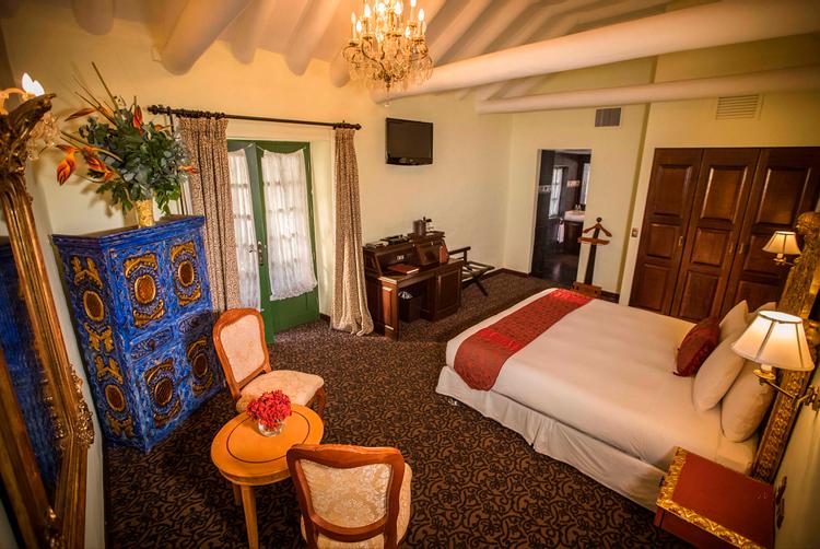 aranwa-sacred-valley-js-colonial-03 Colonial Junior Suite på Hotel Aranwa i Inkaernes Hellige Dal.