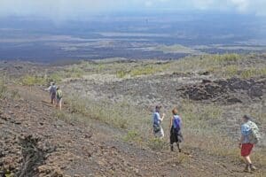 På vandretur i højlandet på øen Isabela.