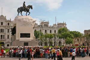 Plaza San Martin i Lima.
